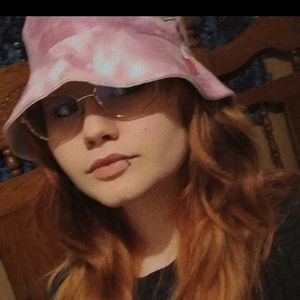 Meet your Posher, Destiny